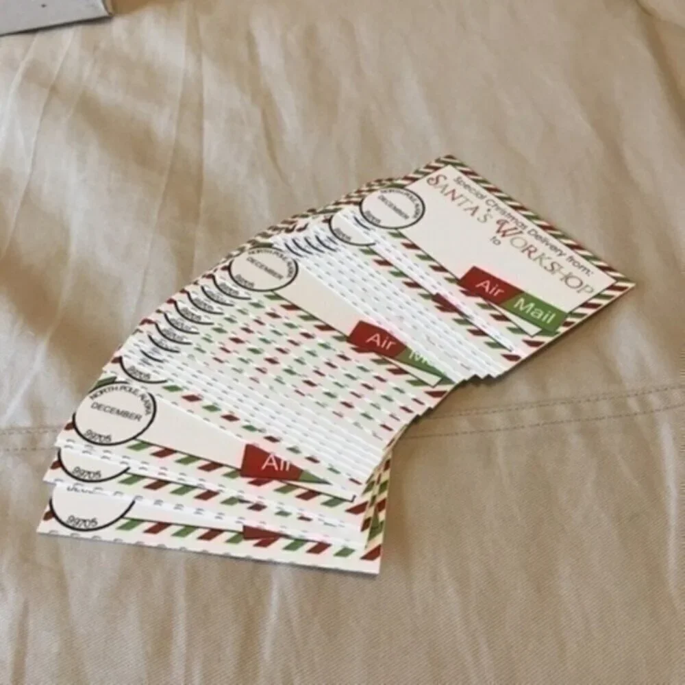 Set of 25 Santa’s Workshop Christmas gift tags